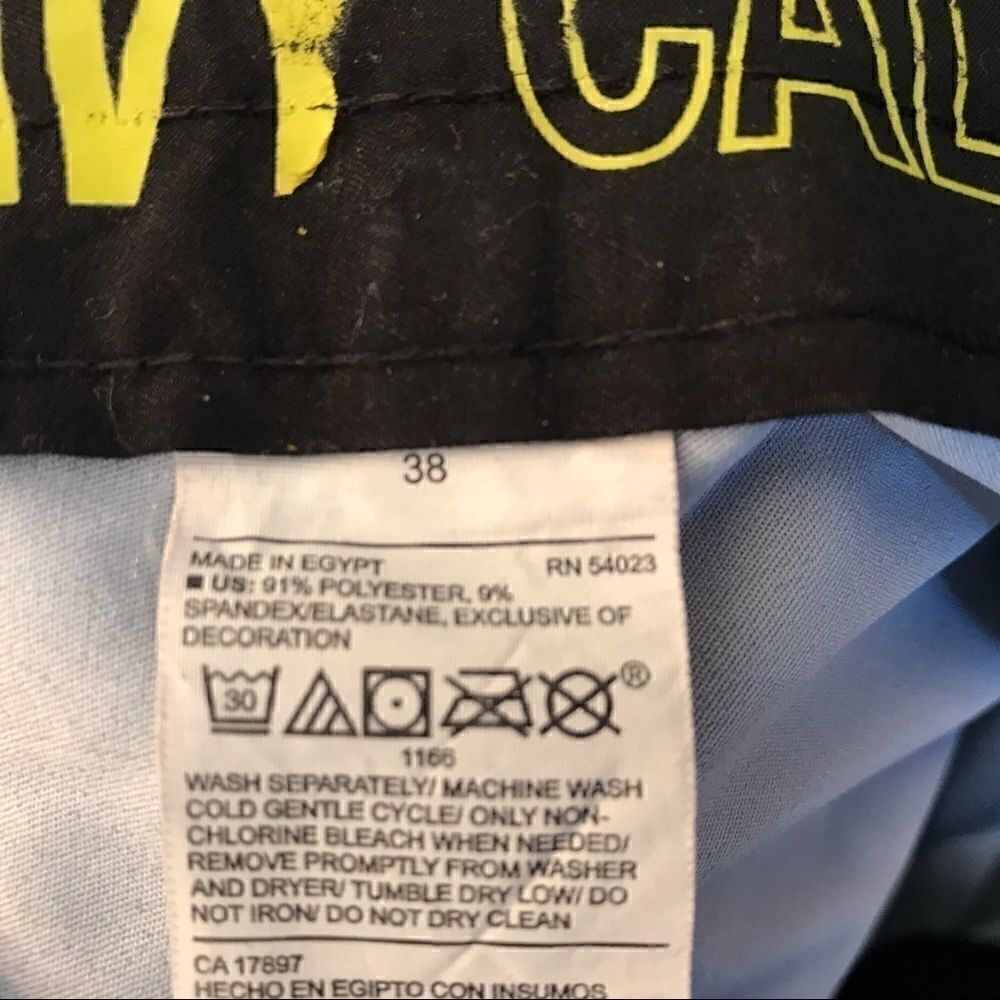 Old Navy California Size 38 Board Shorts! - Picture 9 of 13